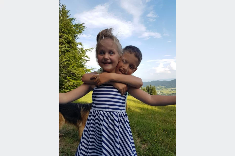 Ma dopiero 9 lat, a przeżył już mnóstwo bólu i cierpienia. Stasia czeka kosztowna operacja, by mógł normalnie chodzić! - zdjęcie 4