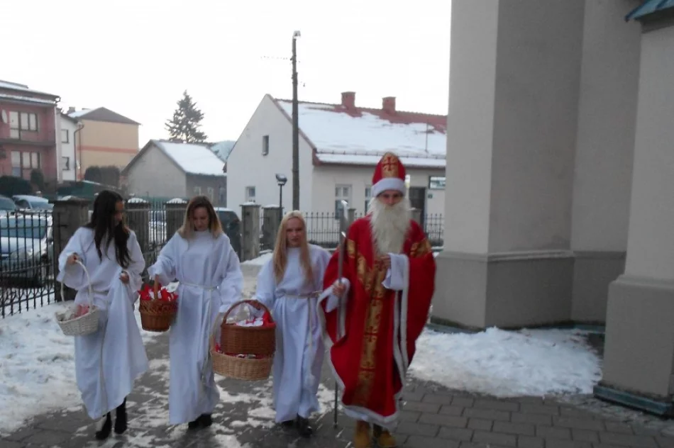 Miłosierne oblicze Adwentu w szkole - zdjęcie 2