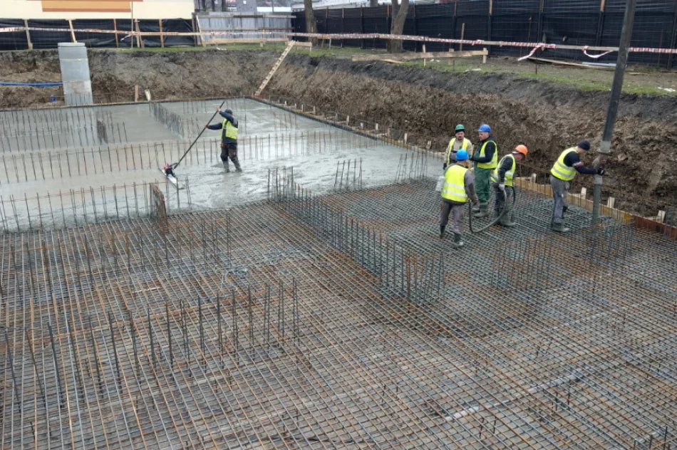 Postępy prac przy budowie bloku - zdjęcie 5