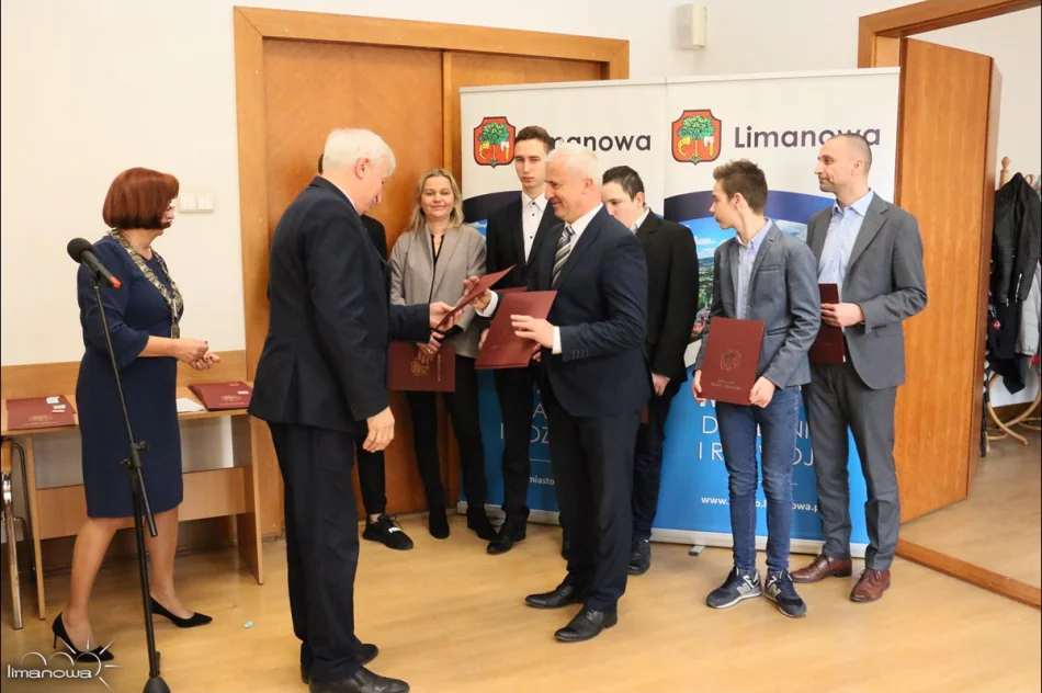 MIASTO DOCENIŁO SPORTOWCÓW - zdjęcie 13