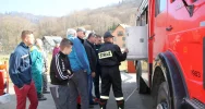 Przekazali samochód pożarniczy druhom w zaprzyjaźnionej gminie - zdjęcie 2