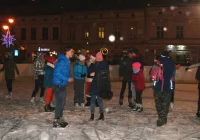 Radni przerwali obrady aby uczestniczyć w otwarciu lodowiska - zdjęcie główne