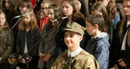 LIMANOWIANIE ODDALI HOŁD OFIAROM ZBRODNI KATYŃSKIEJ - zdjęcie 5