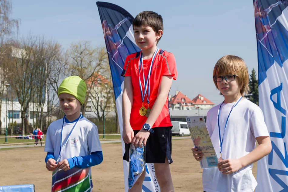 Sukces lekkoatletów na mistrzostwach województwa w biegach przełajowych - zdjęcie 9