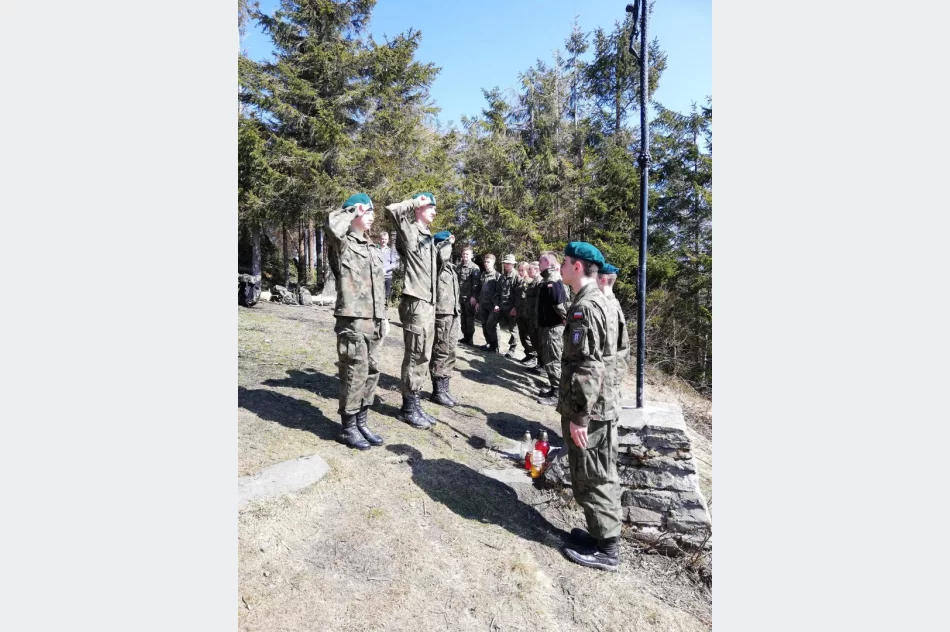 Pamiętali o rocznicy śmierci Ojca Świętego - zdjęcie 2