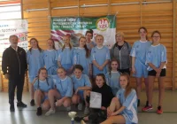 Dziewczyny z limanowskiej Trójki z mistrzostwem powiatu - zdjęcie główne