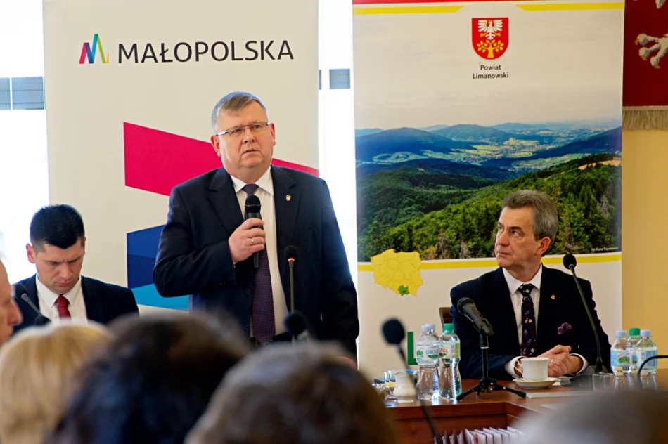 Samorządowcy spotkali się z marszałkiem - zdjęcie 7