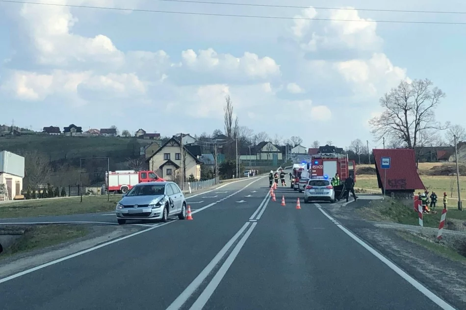 Policja: 14-latka prawdopodobnie przebiegała przez jezdnię - zdjęcie 3