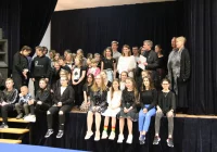 Zaprezentowały się dziecięce i młodzieżowe grupy teatralne - zdjęcie główne