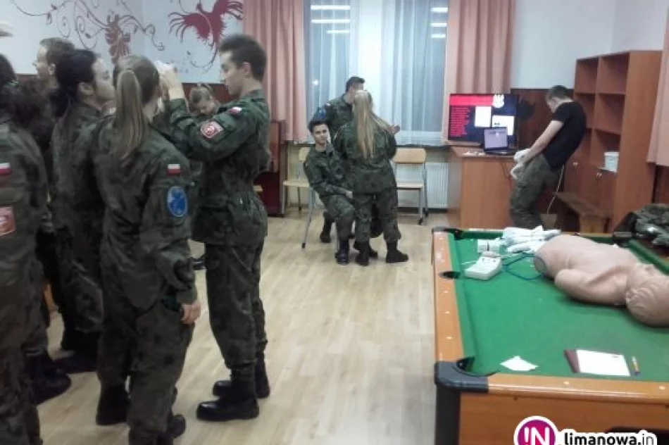 Ćwiczenia z pierwszej pomocy dla 'Strzelców' - zdjęcie 4