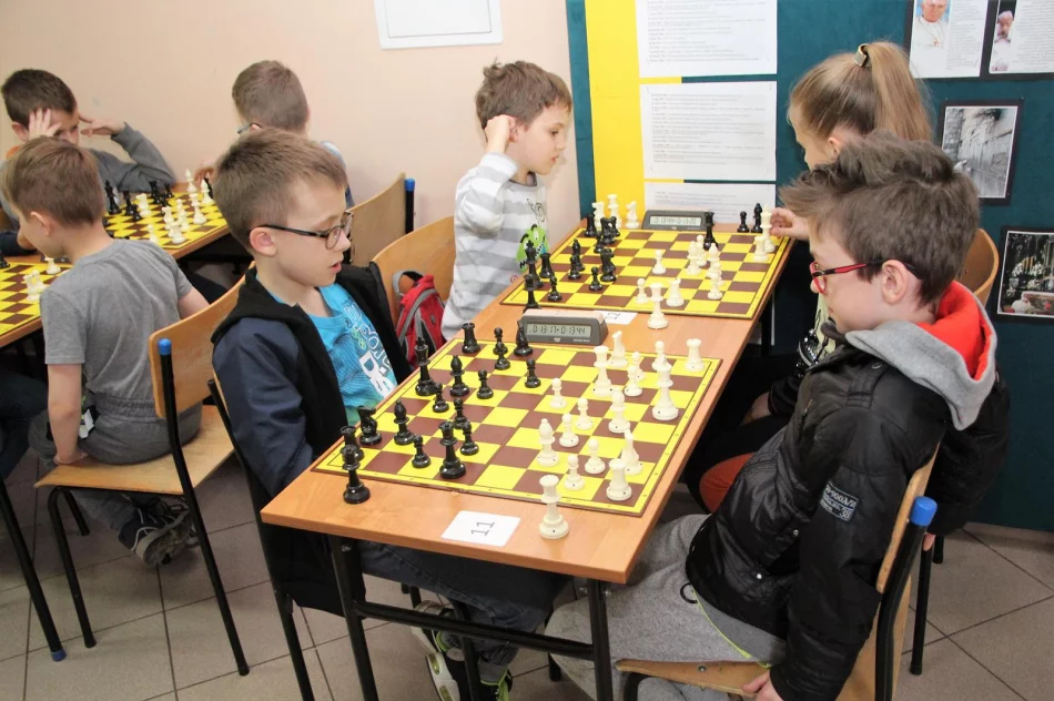 Turniej Szachowy VII Gmin - zdjęcie 11