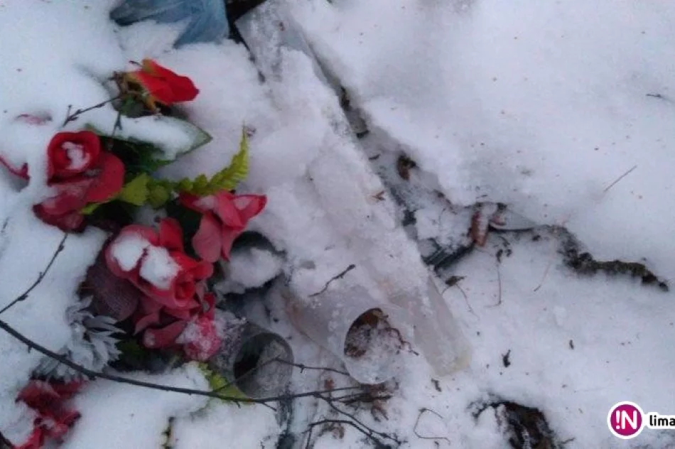 Śmieci z cmentarza trafiły do... lasu - zdjęcie 3