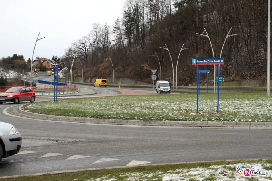 Jan Paweł II patronuje sądeckiemu rondu - zdjęcie 3