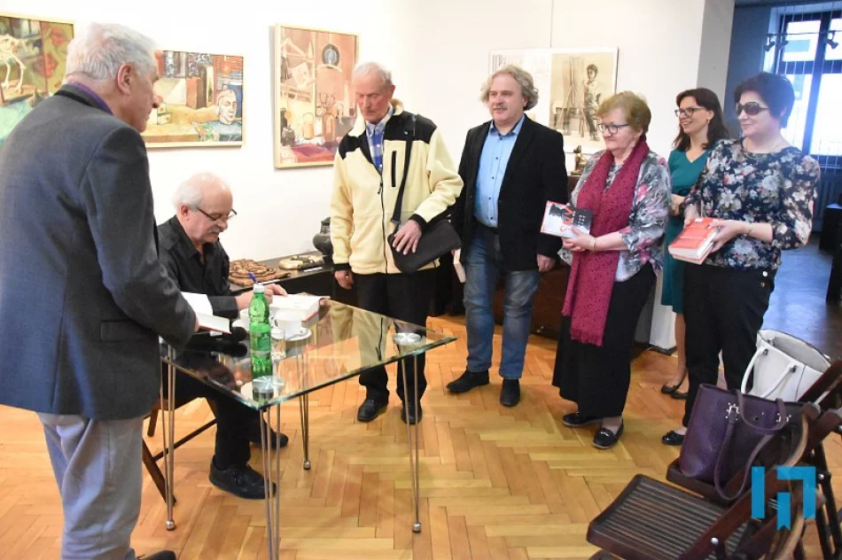 Relacja ze spotkania z Markiem Harnym - zdjęcie 5