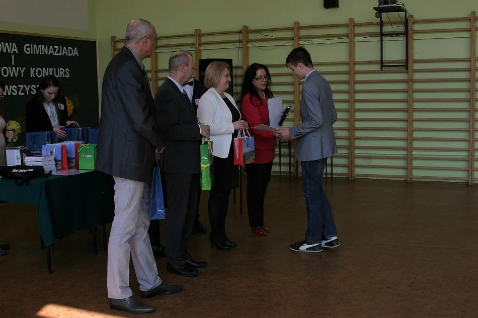 XVI Powiatowa Gimnazjada i I Powiatowy Konkurs „Wiem Wszystko” - zdjęcie 12