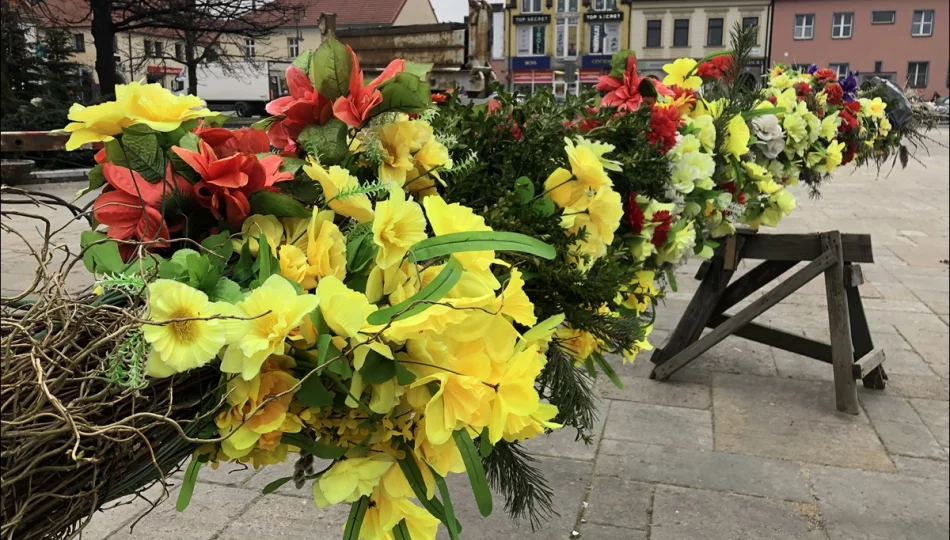 PALMA WIELKANOCNA ZDOBI LIMANOWSKI RYNEK - zdjęcie 1