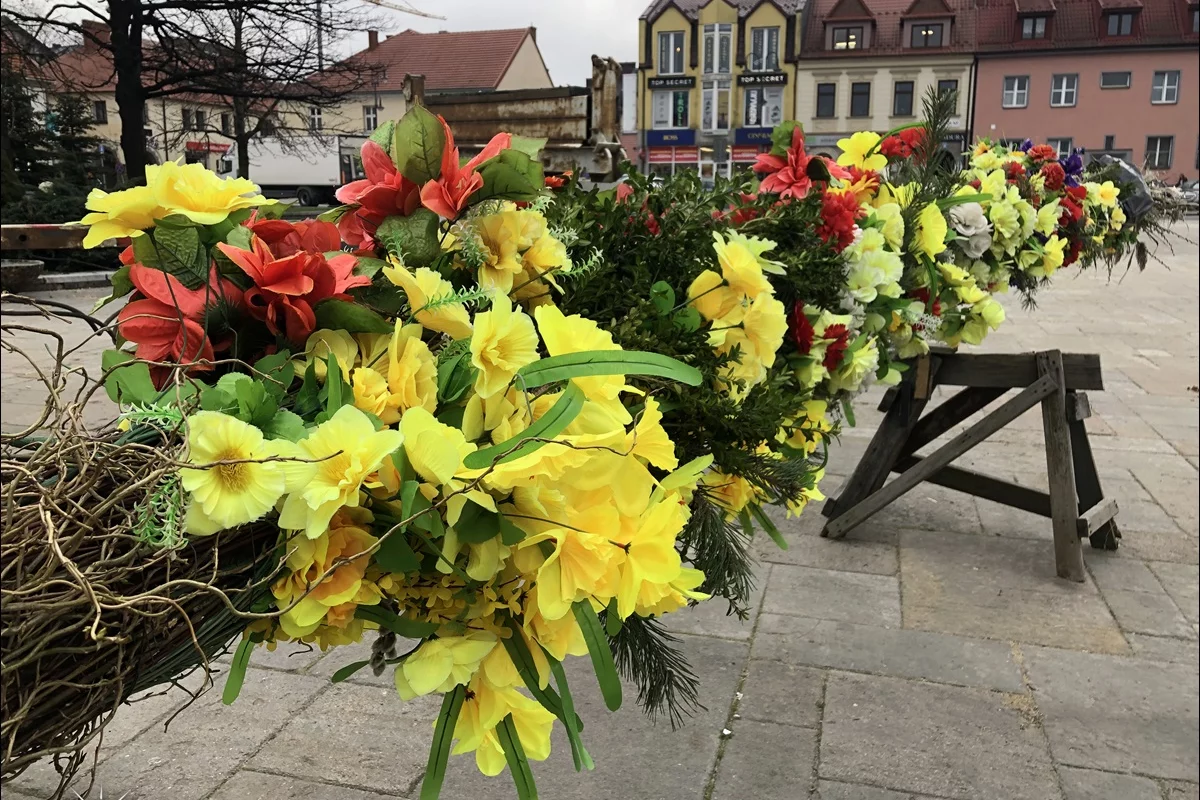 PALMA WIELKANOCNA ZDOBI LIMANOWSKI RYNEK