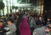 Młodzież wśród nowych technologii - zdjęcie główne