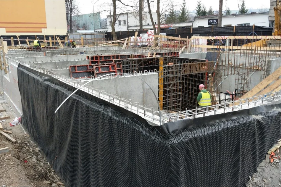 Blok w budowie, chętnych na mieszkania niewielu - zdjęcie 3