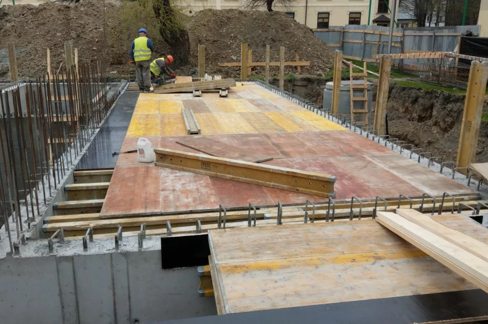 Blok w budowie, chętnych na mieszkania niewielu - zdjęcie 6