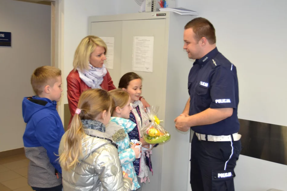 Niecodzienni goście w Komendzie Policji w Limanowej - zdjęcie 4