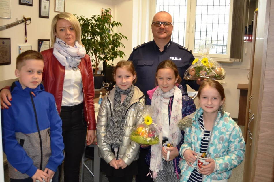 Niecodzienni goście w Komendzie Policji w Limanowej - zdjęcie 5