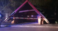 Samochód wypadł z jezdni i uszkodził wiatę przystanku - zdjęcie 3