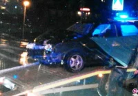 Uderzył w barierkę mostu: Groźny wypadek na Lwowskiej - zdjęcie główne