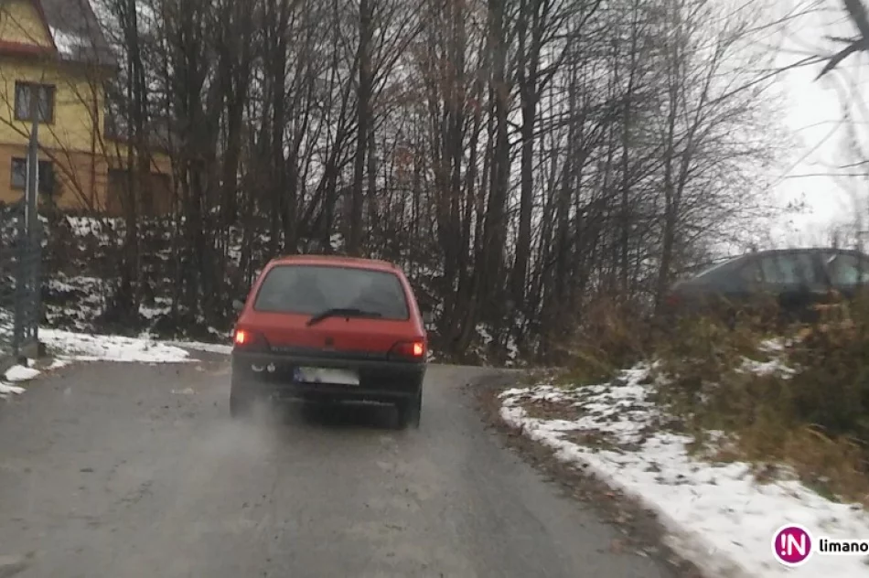 Wypalają kable i elektrośmieci nad rzeką - zdjęcie 2