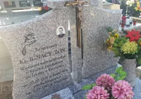 Upamiętniono zasłużonego kapłana na nowym nagrobku - zdjęcie główne