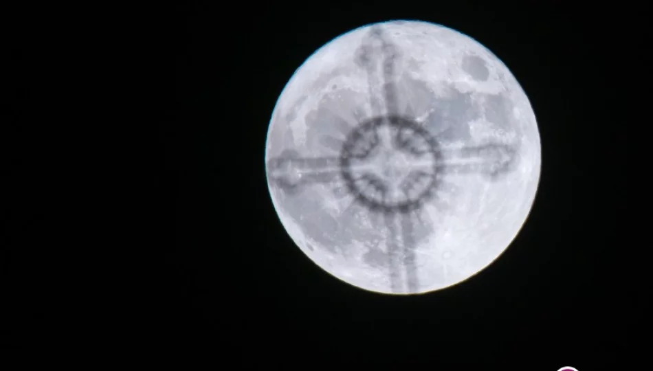 Superksiężyc nad naszym niebem - zobacz zdjęcia - zdjęcie 1