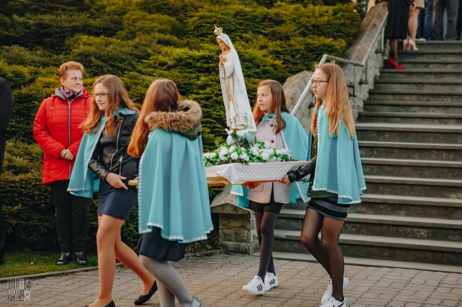 Procesja rezurekcyjna w Starej Wsi - zdjęcie 7