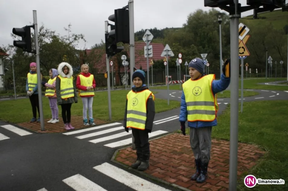 'Trójka' dołączyła do odblaskowych szkół - zdjęcie 4