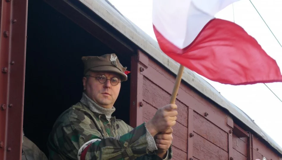 W tych wagonach jechał sam Józef Piłsudski! Pociąg wolności na 11 listopada - zdjęcie 1