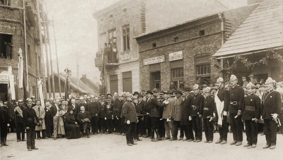 Limanowski Rynek jako miejsce spotkań w kolejnym spacerze historycznym - zdjęcie 1
