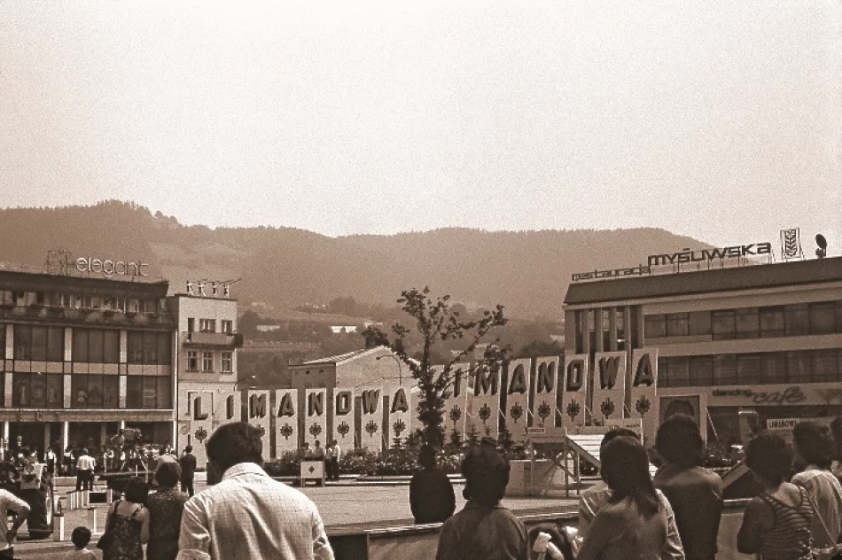 Limanowski Rynek jako miejsce spotkań w kolejnym spacerze historycznym - zdjęcie 2