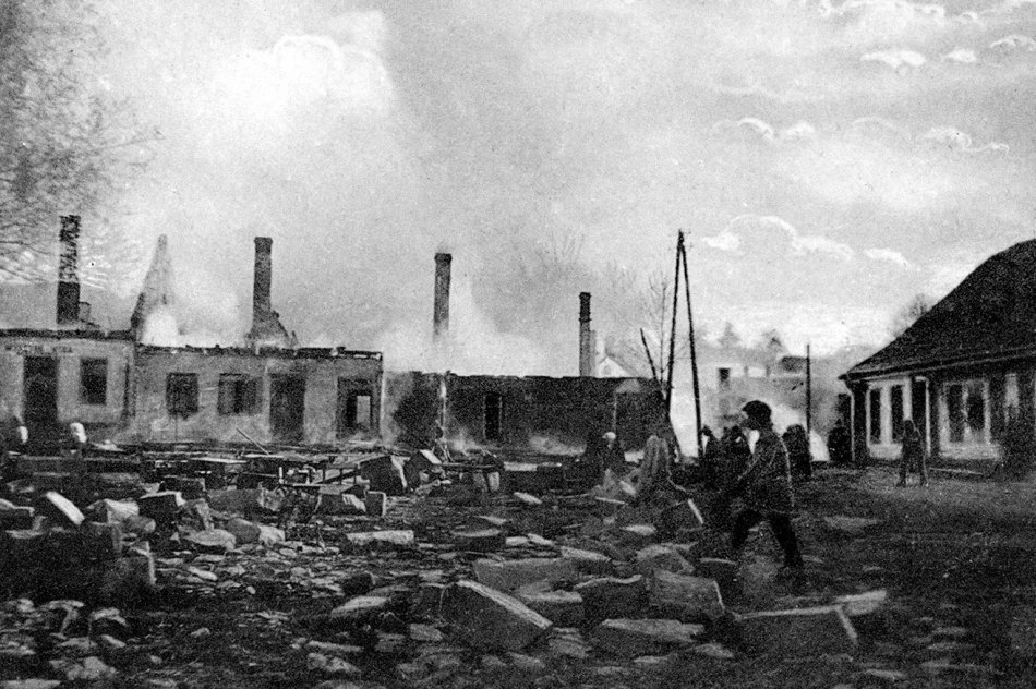 Limanowski Rynek jako miejsce spotkań w kolejnym spacerze historycznym - zdjęcie 4