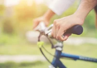 Przy drodze wojewódzkiej powstanie ścieżka rowerowa. Samorząd szuka wykonawcy - zdjęcie główne