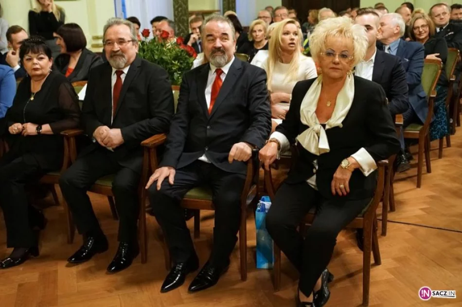 Teraz jest pora na braci Koral! Twórcy lodowego imperium odebrali tytuły Honorowego Obywatela Nowego Sącza - zdjęcie 2