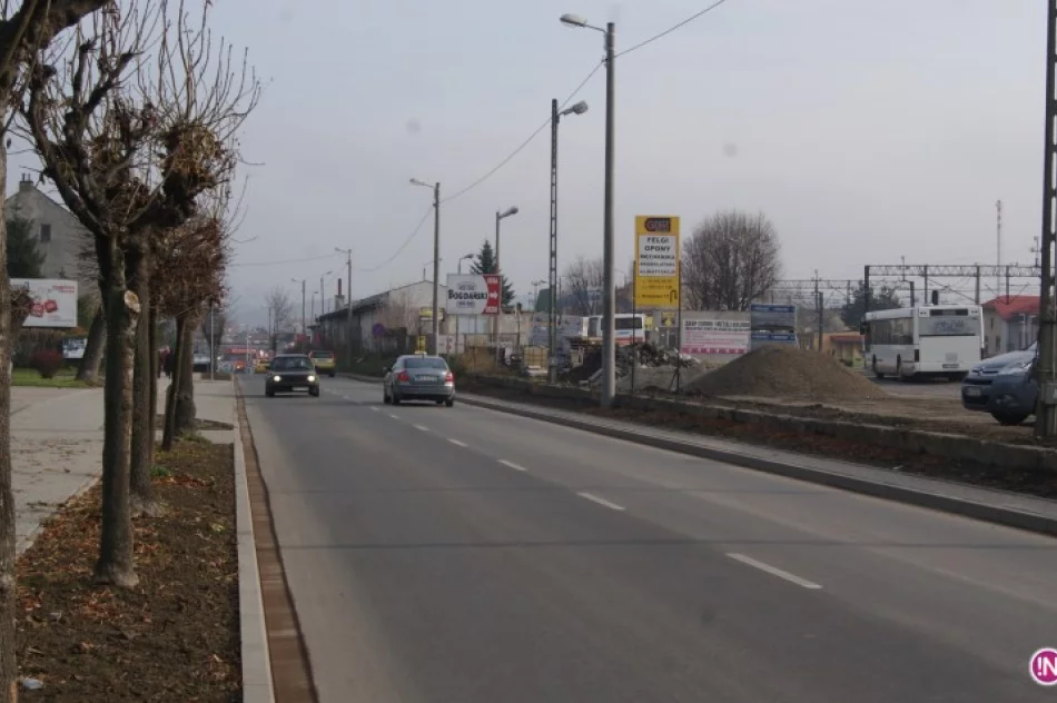 Ulica Kolejowa już prawie gotowa.  Jak długo jeszcze potrwa remont? - zdjęcie 2