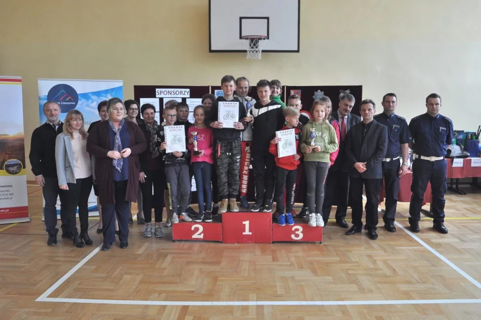 Rywalizowali, wykazując się wiedzą o bezpieczeństwie w ruchu drogowym - zdjęcie 6