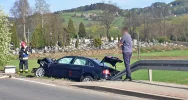 Czołowe zderzenie - 4 osoby trafiły do szpitala  - zdjęcie 3