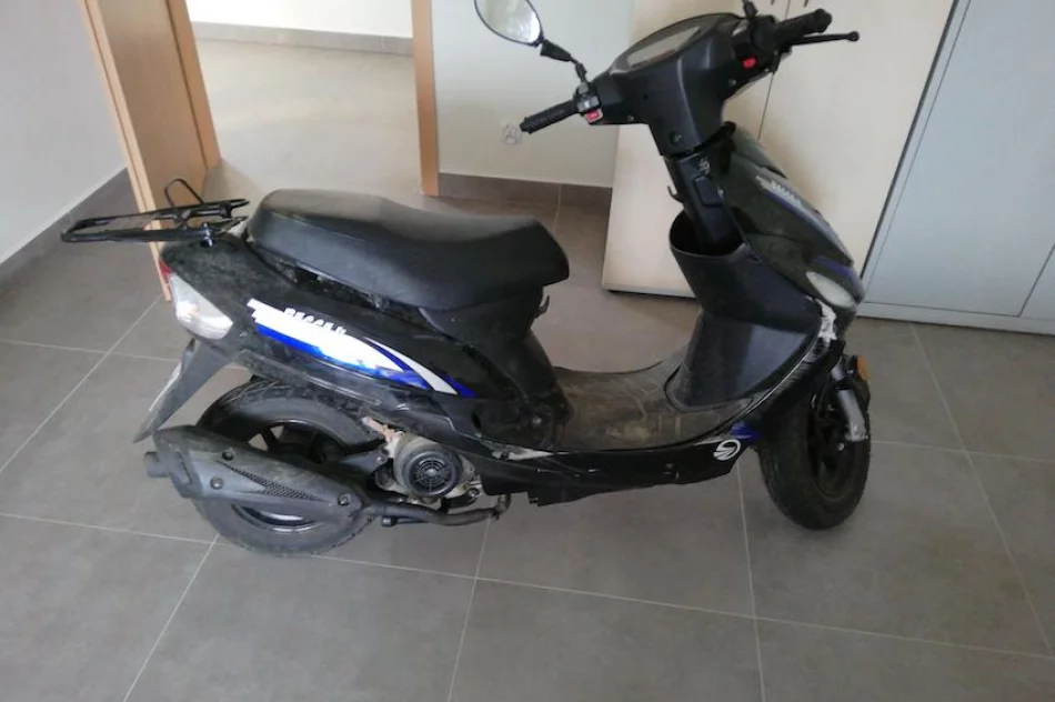 Nastoletni uciekinier z ośrodka na Limanowszczyźnie w rękach policji. Ukradł skuter i ukrył go w lesie - zdjęcie 6