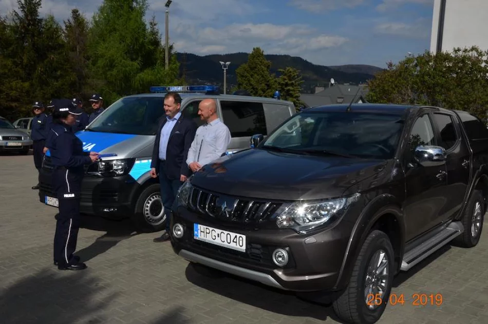 Nowe radiowozy zasiliły limanowską komendę - zdjęcie 5