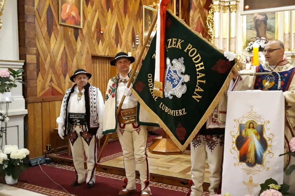 Oddział Związku Podhalan ma już swój sztandar - zdjęcie 3