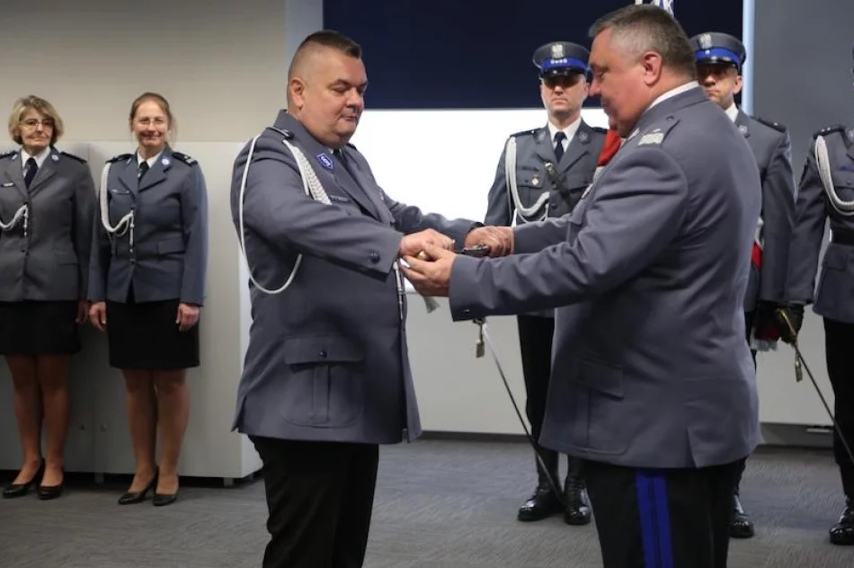 Emerytowani komendanci pożegnali się z mundurem - zdjęcie 11