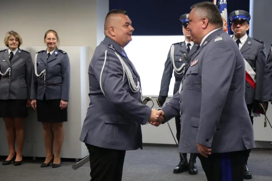 Emerytowani komendanci pożegnali się z mundurem - zdjęcie 12