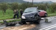 Zderzenie dwóch osobówek i busa - zdjęcie 3