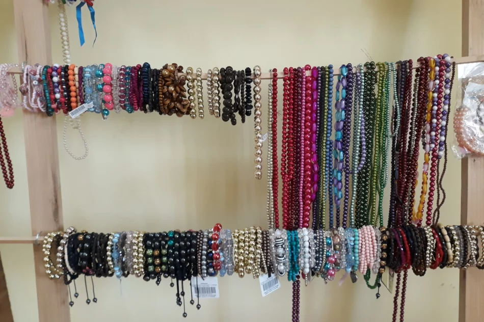 Kiermasz ręcznie wykonanych korali i bransoletek - zdjęcie 11
