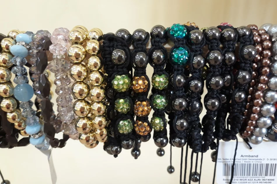 Kiermasz ręcznie wykonanych korali i bransoletek - zdjęcie 12